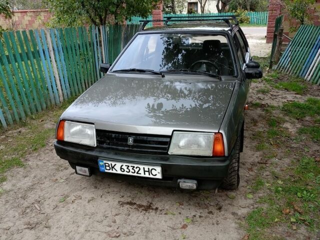 Серый ВАЗ 2109, объемом двигателя 1.5 л и пробегом 182 тыс. км за 750 $, фото 3 на Automoto.ua