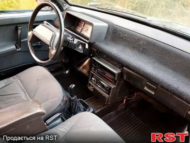 Сірий ВАЗ 2109, об'ємом двигуна 1.5 л та пробігом 100 тис. км за 700 $, фото 4 на Automoto.ua