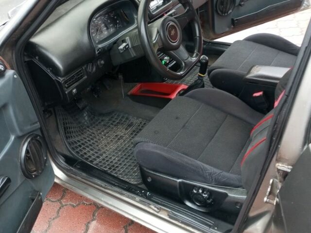 Серый ВАЗ 2109, объемом двигателя 1.3 л и пробегом 150 тыс. км за 899 $, фото 5 на Automoto.ua