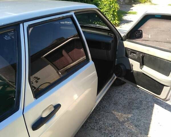 Сірий ВАЗ 2109, об'ємом двигуна 1.5 л та пробігом 178 тис. км за 1999 $, фото 16 на Automoto.ua