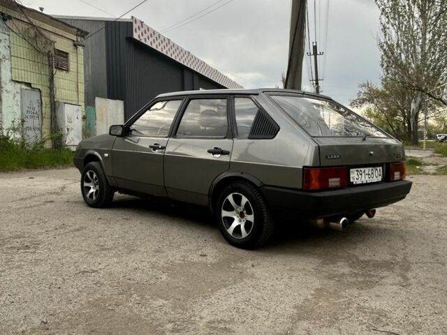 Серый ВАЗ 2109, объемом двигателя 1.6 л и пробегом 253 тыс. км за 1350 $, фото 3 на Automoto.ua