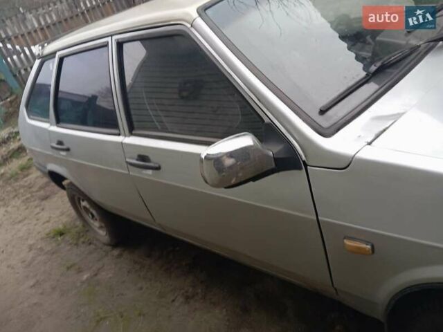 Серый ВАЗ 2109, объемом двигателя 1.5 л и пробегом 120 тыс. км за 800 $, фото 13 на Automoto.ua