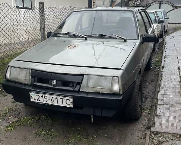 Серый ВАЗ 2109, объемом двигателя 1.1 л и пробегом 134 тыс. км за 236 $, фото 3 на Automoto.ua