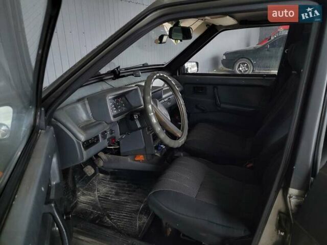 Сірий ВАЗ 2109, об'ємом двигуна 1.5 л та пробігом 999 тис. км за 1499 $, фото 2 на Automoto.ua