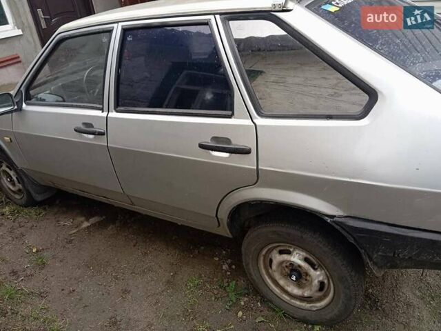 Серый ВАЗ 2109, объемом двигателя 1.5 л и пробегом 120 тыс. км за 800 $, фото 9 на Automoto.ua