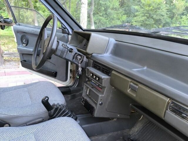 Сірий ВАЗ 2109, об'ємом двигуна 1.3 л та пробігом 120 тис. км за 2000 $, фото 3 на Automoto.ua