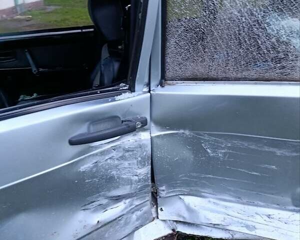 Серый ВАЗ 2109, объемом двигателя 1.6 л и пробегом 210 тыс. км за 700 $, фото 2 на Automoto.ua