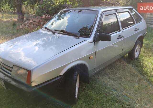 Серый ВАЗ 2109, объемом двигателя 1.6 л и пробегом 210 тыс. км за 700 $, фото 1 на Automoto.ua