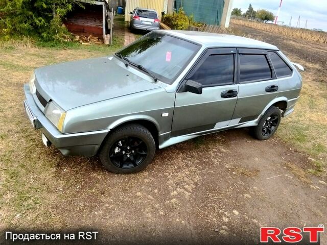 ВАЗ 2109 1992 в Новомосковске на Automoto.ua Серый ВАЗ 2109, объемом двигателя 1.5 л и пробегом 38 тыс. км за 1000 $, фото 2 на Automoto.ua
