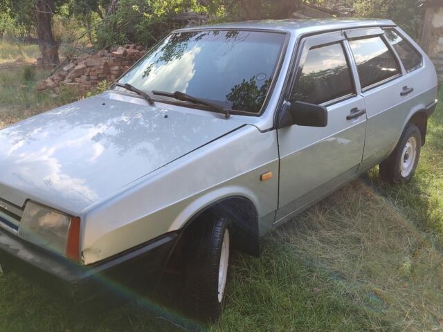 Серый ВАЗ 2109, объемом двигателя 0 л и пробегом 210 тыс. км за 700 $, фото 4 на Automoto.ua