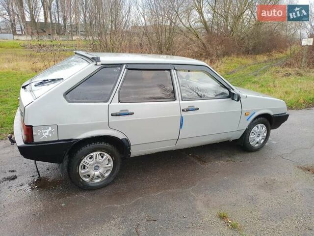 Сірий ВАЗ 2109, об'ємом двигуна 1.5 л та пробігом 56 тис. км за 900 $, фото 2 на Automoto.ua