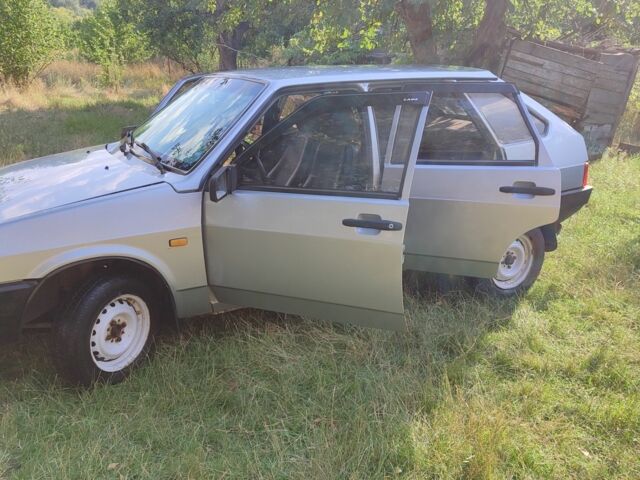 Серый ВАЗ 2109, объемом двигателя 0 л и пробегом 210 тыс. км за 700 $, фото 5 на Automoto.ua