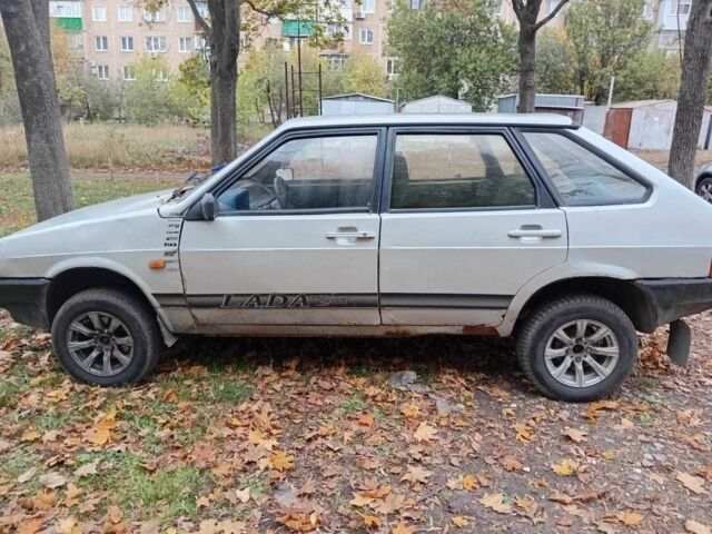 Серый ВАЗ 2109, объемом двигателя 1.5 л и пробегом 2 тыс. км за 500 $, фото 2 на Automoto.ua