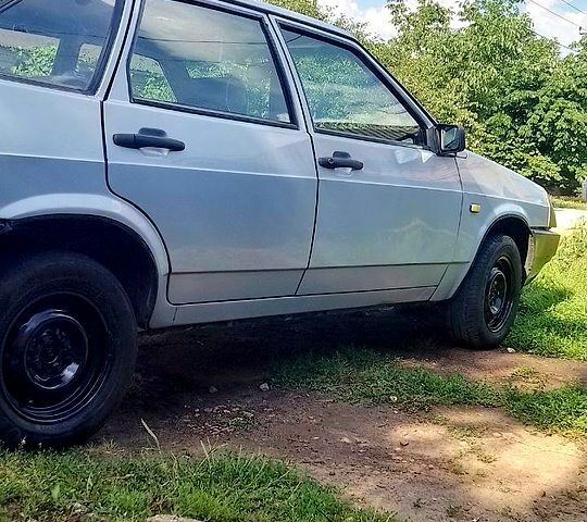 Серый ВАЗ 2109, объемом двигателя 1.6 л и пробегом 180 тыс. км за 840 $, фото 6 на Automoto.ua