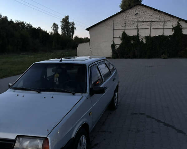 Сірий ВАЗ 2109, об'ємом двигуна 1.5 л та пробігом 200 тис. км за 603 $, фото 1 на Automoto.ua