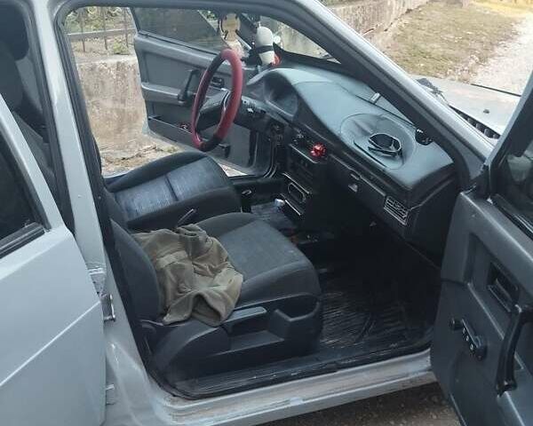 ВАЗ 2109 1993 в Збараже на Automoto.ua Серый ВАЗ 2109, объемом двигателя 1.3 л и пробегом 17 тыс. км за 951 $, фото 2 на Automoto.ua