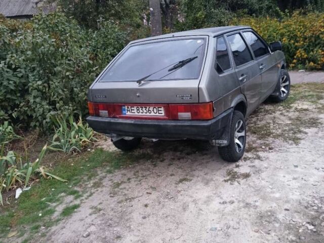 Серый ВАЗ 2109, объемом двигателя 1.5 л и пробегом 300 тыс. км за 1599 $, фото 2 на Automoto.ua