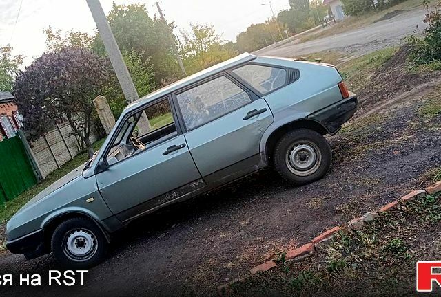 Серый ВАЗ 2109, объемом двигателя 1.5 л и пробегом 150 тыс. км за 800 $, фото 3 на Automoto.ua