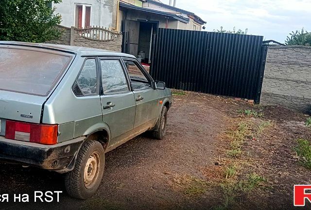 Серый ВАЗ 2109, объемом двигателя 1.5 л и пробегом 150 тыс. км за 800 $, фото 1 на Automoto.ua