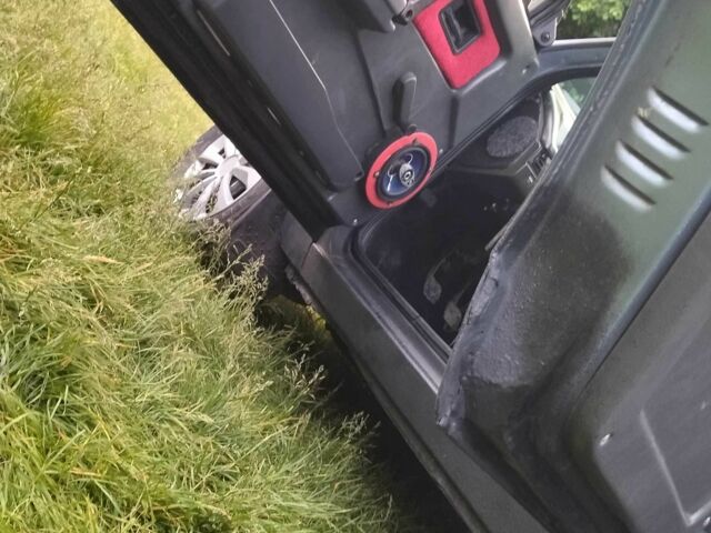 Серый ВАЗ 2109, объемом двигателя 1.5 л и пробегом 970 тыс. км за 999 $, фото 11 на Automoto.ua