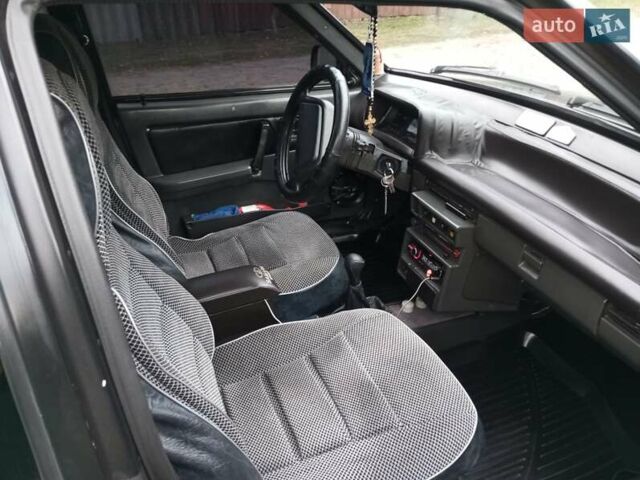 Серый ВАЗ 2109, объемом двигателя 1.3 л и пробегом 35 тыс. км за 1423 $, фото 6 на Automoto.ua