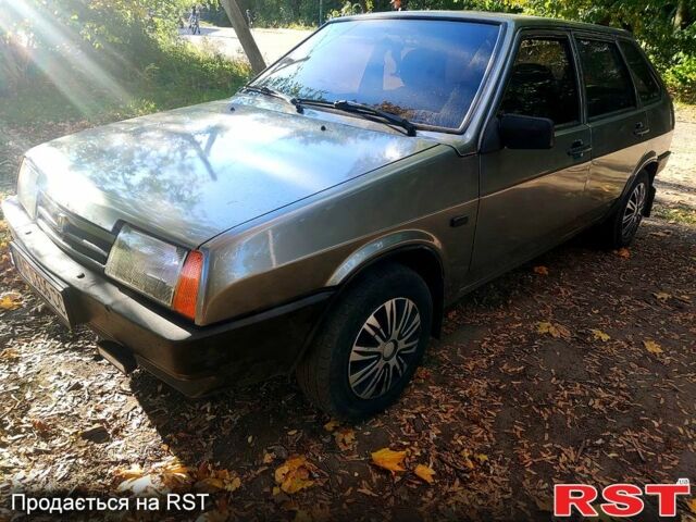 Серый ВАЗ 2109, объемом двигателя 1.5 л и пробегом 250 тыс. км за 1600 $, фото 3 на Automoto.ua