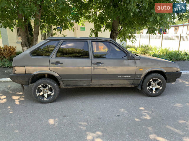 Серый ВАЗ 2109, объемом двигателя 1.5 л и пробегом 100 тыс. км за 1300 $, фото 3 на Automoto.ua
