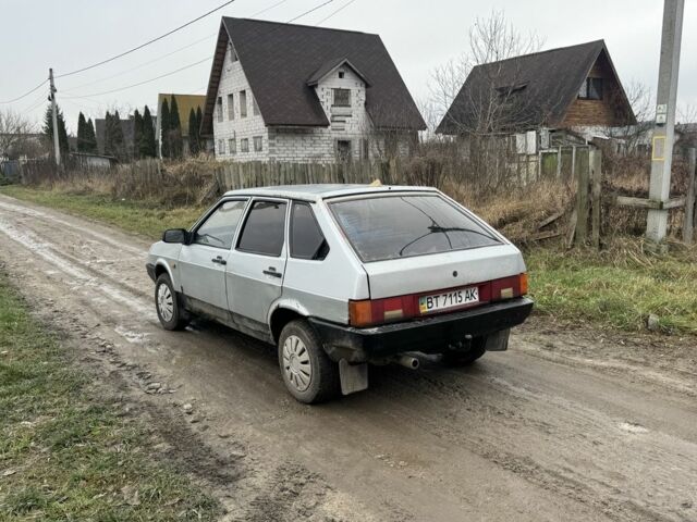 Серый ВАЗ 2109, объемом двигателя 1.5 л и пробегом 200 тыс. км за 550 $, фото 4 на Automoto.ua