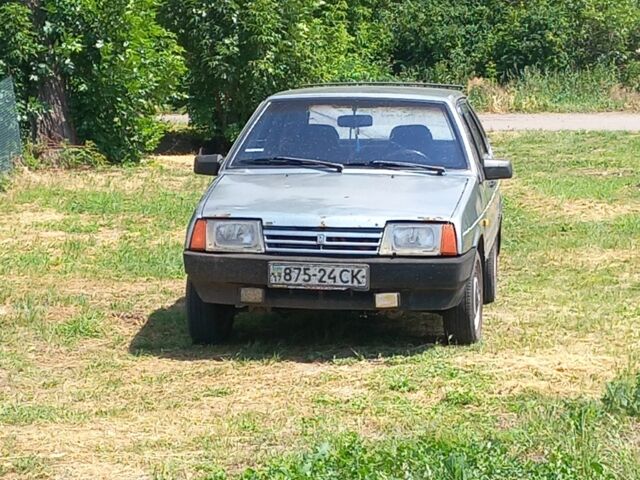 Серый ВАЗ 2109, объемом двигателя 0 л и пробегом 300 тыс. км за 757 $, фото 1 на Automoto.ua