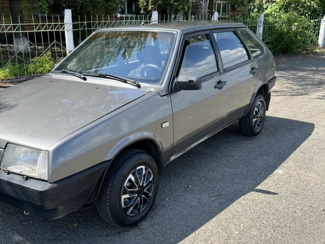 Серый ВАЗ 2109, объемом двигателя 1.5 л и пробегом 1000 тыс. км за 1100 $, фото 2 на Automoto.ua