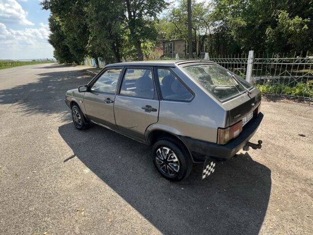 Серый ВАЗ 2109, объемом двигателя 1.5 л и пробегом 1000 тыс. км за 1100 $, фото 3 на Automoto.ua