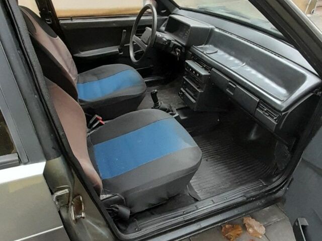 Серый ВАЗ 2109, объемом двигателя 0 л и пробегом 100 тыс. км за 650 $, фото 1 на Automoto.ua