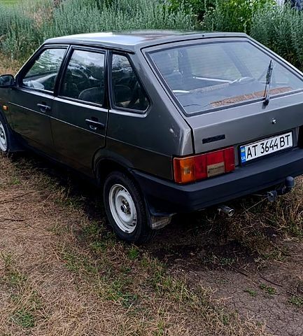 Сірий ВАЗ 2109, об'ємом двигуна 1.5 л та пробігом 400 тис. км за 1100 $, фото 1 на Automoto.ua