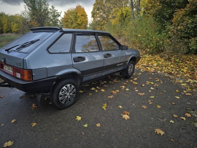 Серый ВАЗ 2109, объемом двигателя 0 л и пробегом 100 тыс. км за 1300 $, фото 1 на Automoto.ua