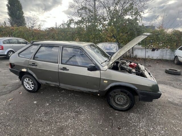 Серый ВАЗ 2109, объемом двигателя 1.5 л и пробегом 100 тыс. км за 550 $, фото 1 на Automoto.ua