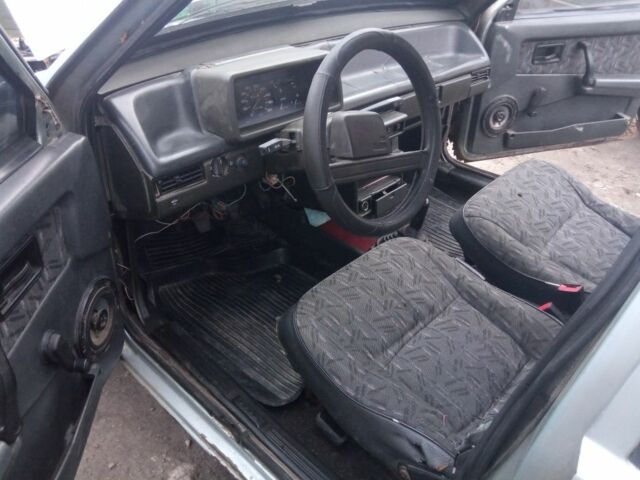 Серый ВАЗ 2109, объемом двигателя 1.5 л и пробегом 200 тыс. км за 287 $, фото 5 на Automoto.ua