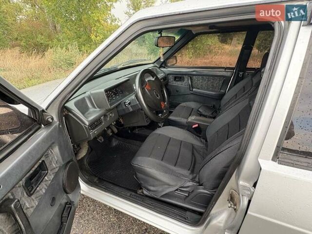 Серый ВАЗ 2109, объемом двигателя 1.5 л и пробегом 280 тыс. км за 1500 $, фото 4 на Automoto.ua