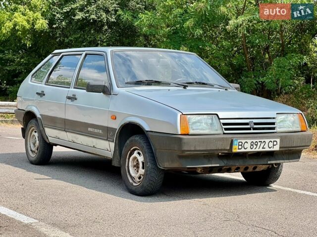 Серый ВАЗ 2109, объемом двигателя 1.5 л и пробегом 122 тыс. км за 599 $, фото 3 на Automoto.ua