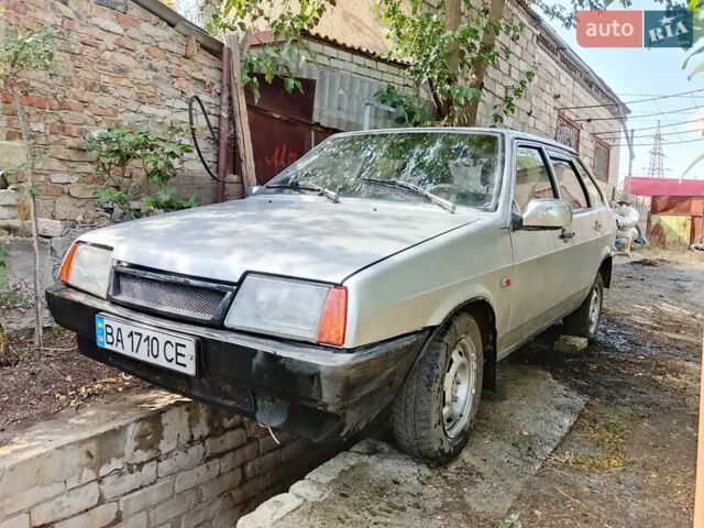 Серый ВАЗ 2109, объемом двигателя 1.5 л и пробегом 64 тыс. км за 1000 $, фото 1 на Automoto.ua