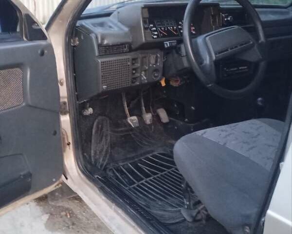 Серый ВАЗ 2109, объемом двигателя 1.5 л и пробегом 320 тыс. км за 850 $, фото 1 на Automoto.ua