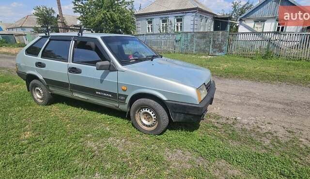 Серый ВАЗ 2109, объемом двигателя 1.5 л и пробегом 364 тыс. км за 1000 $, фото 3 на Automoto.ua