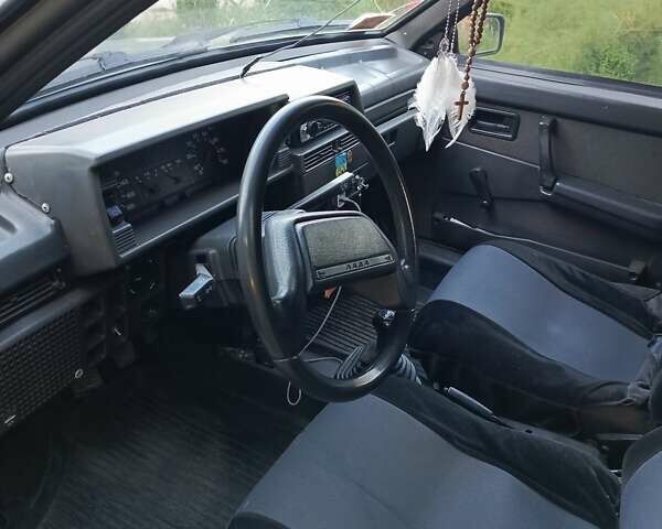Серый ВАЗ 2109, объемом двигателя 1.5 л и пробегом 368 тыс. км за 1600 $, фото 2 на Automoto.ua