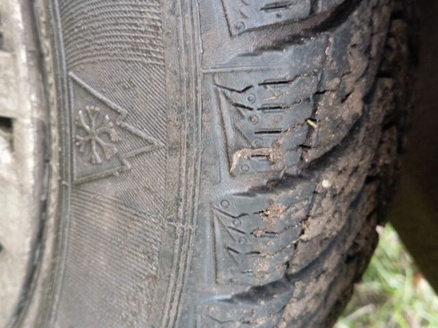 Серый ВАЗ 2109, объемом двигателя 1.5 л и пробегом 300 тыс. км за 596 $, фото 4 на Automoto.ua