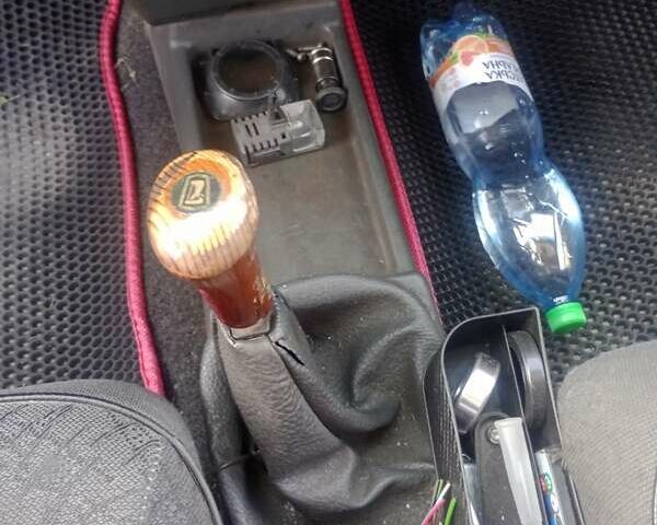Сірий ВАЗ 2109, об'ємом двигуна 1.5 л та пробігом 311 тис. км за 700 $, фото 6 на Automoto.ua