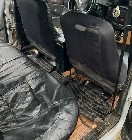 Серый ВАЗ 2109, объемом двигателя 1 л и пробегом 280 тыс. км за 1184 $, фото 10 на Automoto.ua