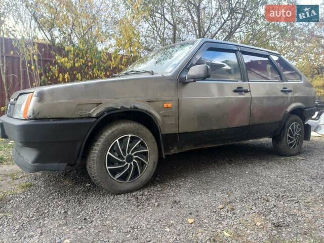 ВАЗ 2109 2000 у Львові на Automoto.ua Сірий ВАЗ 2109, об'ємом двигуна 1.46 л та пробігом 200 тис. км за 600 $, фото 3 на Automoto.ua