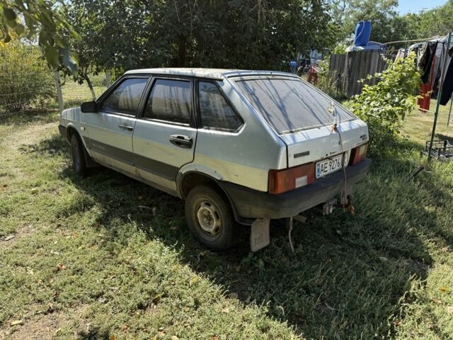 Серый ВАЗ 2109, объемом двигателя 1.5 л и пробегом 200 тыс. км за 850 $, фото 1 на Automoto.ua