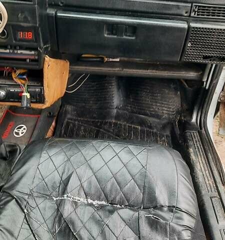 Серый ВАЗ 2109, объемом двигателя 1 л и пробегом 280 тыс. км за 1184 $, фото 7 на Automoto.ua