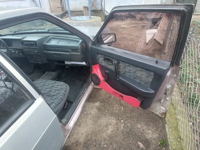 Сірий ВАЗ 2109, об'ємом двигуна 1.5 л та пробігом 300 тис. км за 876 $, фото 4 на Automoto.ua