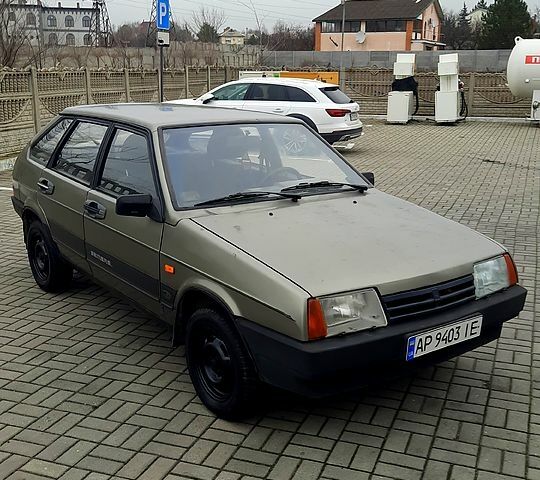 Серый ВАЗ 2109, объемом двигателя 1.5 л и пробегом 153 тыс. км за 1200 $, фото 2 на Automoto.ua